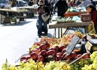 Έτοιμοι για POS οι 6.000 παραγωγοί και πωλητές λαϊκών αγορών της Κ.Μ