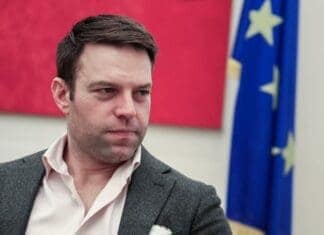 Στ. Κασσελάκης: «Δεν παίρνουν χαμπάρι» είναι το modus operandi τους – Δε μας αξίζει τέτοια κατάρρευση