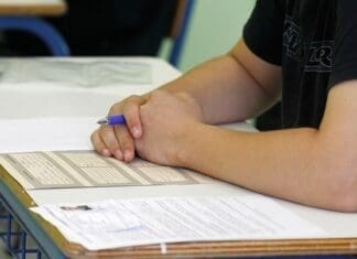 Απαιτητικά τα θέματα στο μάθημα της Άλγεβρας στις σημερινές εξετάσεις των Πανελλαδικών