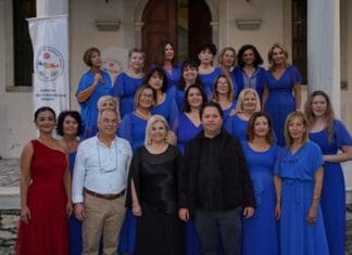 Καταχειροκροτήθηκε η Δημοτική Χορωδία Μαλεβιζίου στη συναυλία που έδωσε στη Σμύρνη στον Ναό του Αγίου Βουκόλου