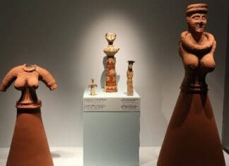 «Κυκλαδίτισσες. Άγνωστες ιστορίες γυναικών των Κυκλάδων»