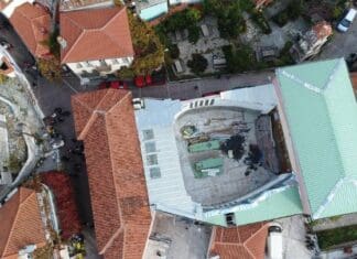 Το υπ. Μετανάστευσης σώζει το «φάρο» του λαϊκού πολιτισμού στο Αιγαίο, το «Αναγνωστήριο Αγιάσου»