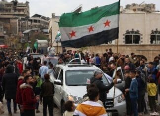 “Θα εγγυηθούμε τα δικαιώματα όλων των λαών, οι πρόσφυγες πρέπει να επιστρέψουν”, δήλωσε ο νέος Σύρος πρωθυπουργός