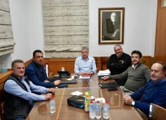Με το Διοικητικό Συμβούλιο του Εμπορικού Συλλόγου Ηρακλείου συναντήθηκε ο Περιφερειάρχης Κρήτης