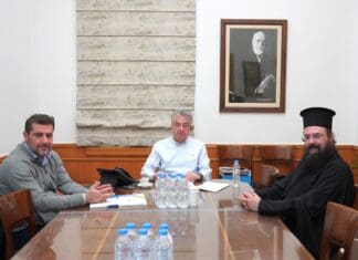 Σύμβαση για το έργο «Συντήρηση και επισκευή δωμάτων και στεγών Ιερού Μητροπολιτικού Ναού Μεγάλης Παναγίας Νεάπολης Λασιθίου» υπέγραψε ο Περιφερειάρχης Κρήτης