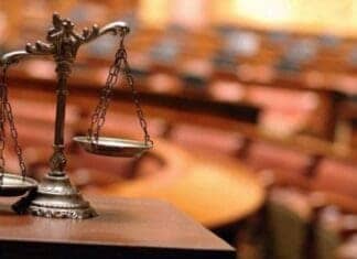 Δικηγορικοί Σύλλογοι: Πρόταση για καθολική αποχή στις 28/2 για τα δύο χρόνια από την τραγωδία στα Τέμπη