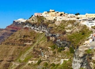 Η LAMDA Development στηρίζει τους μαθητές των νησιών που πλήττονται από τις σεισμικές δονήσεις στις Κυκλάδες