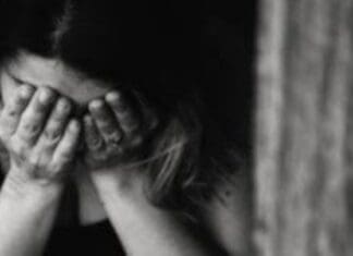 Η κατάθλιψη συνδέεται με υψηλότερο κίνδυνο μακροχρόνιων παθήσεων