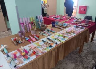 Στο πασχαλινό παζάρι του ΚΔΗΦΑμεΑ “Δικαίωμα στη Ζωή” Δήμου Μινώα Πεδιάδας στο Θραψανό, ο Δήμαρχος και οι συνεργάτες του