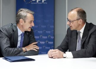 Θέματα της ευρωπαϊκής άμυνας και της οικονομίας στο επίκεντρο συνάντησης Μητσοτάκη- Μερτς