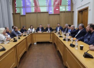 Σύσκεψη Εργασίας στην Περιφέρεια Κρήτης παρουσία του Ευρωπαίου Επιτρόπου Βιώσιμων Μεταφορών και Τουρισμού