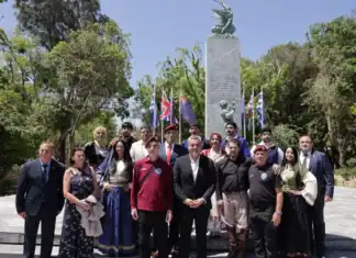 Κατάθεση στεφάνων στο Μνημείο της Μάχης Κρήτης στην εκδήλωση τιμής και μνήμης από την Π.Ε. Ηρακλείου