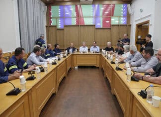 Σύσκεψη στην Περιφέρεια Κρήτης μετά τον χθεσινό σεισμό