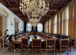 Επίσκεψη από τους μαθητές του 47ου Δημοτικού Σχολείου στον Δήμαρχο Ηρακλείου Αλέξη Καλοκαιρινό