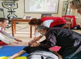 Ε.E.Σ: Ιερέας, εκπαιδευμένος στις Πρώτες Βοήθειες, έσωσε τη ζωή παιδιού σε χωριό της Λήμνου