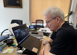 Έκτακτη σύσκεψη της επιτελικής ομάδας Πολιτικής Προστασίας του Δήμου Ηρακλείου από τον Αλέξη Καλοκαιρινό