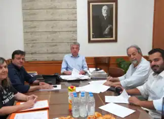 Συμβάσεις έργων 971.000 ευρώ για την δημιουργία κέντρου καινοτομίας και κέντρου επιμόρφωσης-ενημέρωσης αγροτών στον Αμπελούζο υπέγραψε ο Περιφερειάρχης Κρήτης