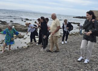 Αναβίωσε με επιτυχία το έθιμο της Μαλλιαρής Πέτρας στον Καράβολα