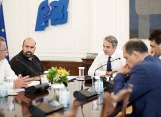 Συνάντηση Κυρ. Μητσοτάκη με τον δήμαρχο Κυθήρων με αντικείμενο τη στήριξη του νησιού μετά την πρόσφατη πυρκαγιά