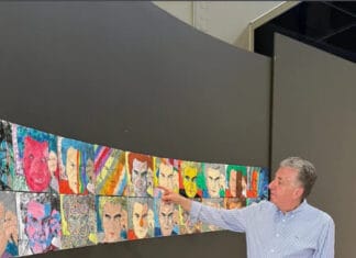 Με 25.000 επισκέπτες “έπεσε η αυλαία “της επιτυχημένης έκθεσης”100 χρόνια Μίκης Θεοδωράκης” με την στήριξη της Περιφέρειας Κρήτης