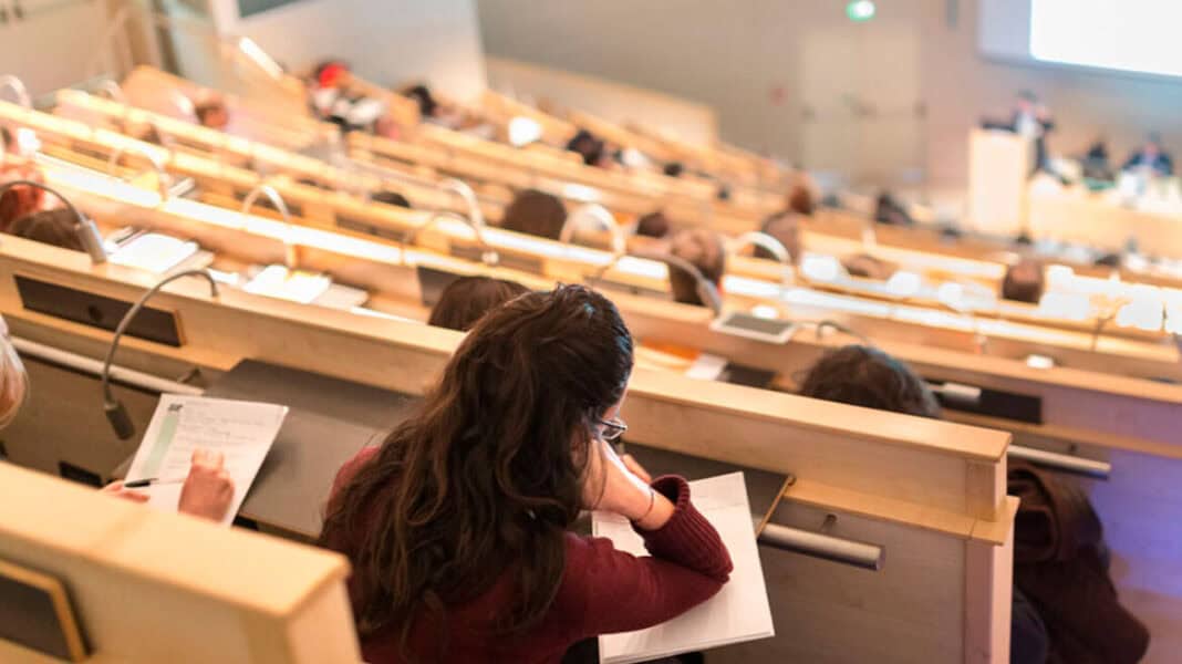 panepistimia_arthrou1