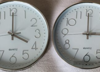 Αλλαγή ώρας 2025: Πότε θα γυρίσουμε τους δείκτες μια ώρα πίσω