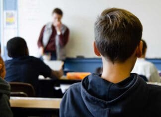 Σχολική χρονιά 2025: Πότε ανοίγουν τα σχολεία, πότε είναι η πρώτη αργία