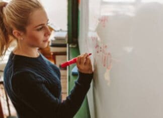 Τοποθέτηση εκπαιδευτικών Αβάθμιας και Ββάθμιας Εκπαίδευσης με μονοετή ή τετραετή θητεία σε Πειραματικά σχολεία Αβάθμιας Εκπαίδευσης