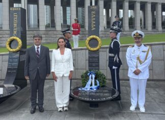 Κατάθεση στεφάνου της Υπουργού Τουρισμού στο Μνημείο Ελλήνων Πεσόντων στη Σεούλ και επίσκεψη στη μεθόριο Νότιας και Βόρειας Κορέας