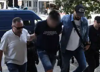 Θεσσαλονίκη: Προθεσμία να απολογηθεί την Τετάρτη πήρε ο αδελφοκτόνος