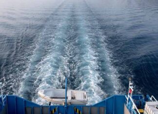 Εκπτώσεις σε ακτοπλοϊκά και αεροπορικά εισιτήρια για τη μετάβαση αναπληρωτών εκπαιδευτικών στην περιοχή τοποθέτησής τους