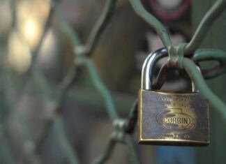 Σκάνδαλο OΠΕΚΕΠΕ: 9 λουκέτα και πρόστιμα σε ΚΥΔ για αγροτικές επιδοτήσεις στα Χανιά