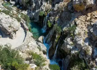 1.000 κράνη ασφαλείας για τους επισκέπτες του Φαραγγιού του Κουρταλιώτη στην Κρήτη