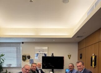 Ολοκληρώθηκε η συνάντηση του Αλέξη Καλοκαιρινού με τον Γιάννη Βρούτση στην Αθήνα