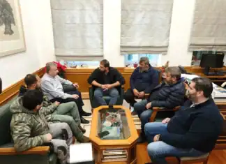 Συνάντηση Περιφερειάρχη Κρήτης με αντιπροσωπεία αγροτοκτηνοτρόφων