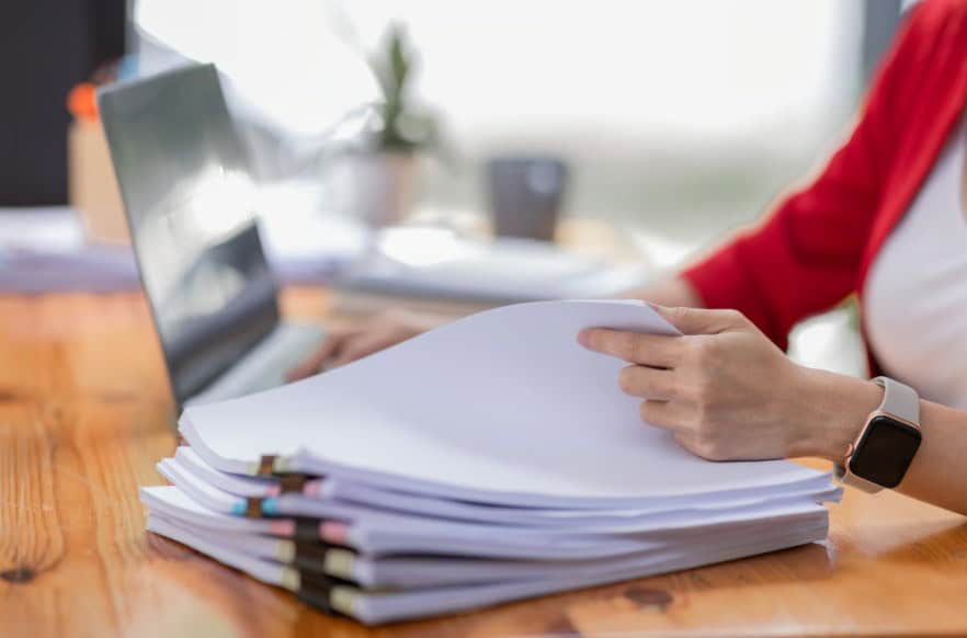 2025-12-04-klironomia