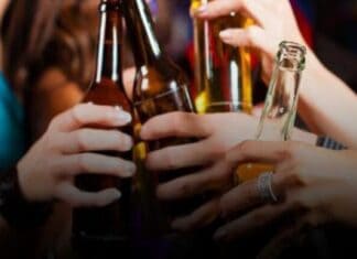 Δύο συλλήψεις στο Ρέθυμνο – Επέτρεψαν σε ανήλικη την κατανάλωση αλκοόλ σε κατάστημα