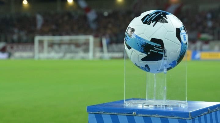 w08-192403w0891932SuperLeague202526ball