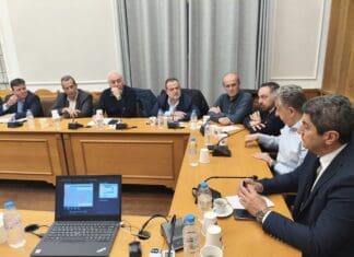 Στη σύσκεψη στην Περιφέρεια Κρήτης για το Νότιο Οδικό Άξονα Κρήτης και τις οδικές συνδέσεις του νέου Αεροδρομίου Καστελλίου, ο Δήμαρχος Μινώα Πεδιάδας Βασίλης Κεγκέρογλου