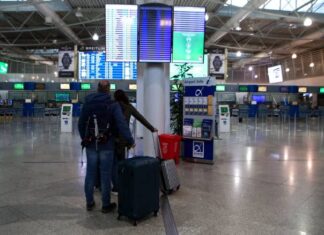 Εκπτώσεις σε ακτοπλοϊκά και αεροπορικά εισιτήρια για τους αναπληρωτές καθηγητές