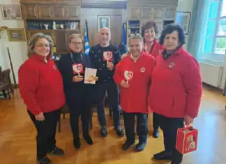 Επίσκεψη μελών του Ε.Ε.Σ. στην Αντιπεριφερειάρχη Ρεθύμνης Μαρία Λιονή με αφορμή την Παγκόσμια Ημέρα Αγκαλιάς