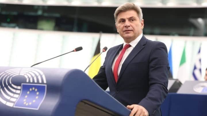 w07-145118w1090033w26142850w23225803Photo1