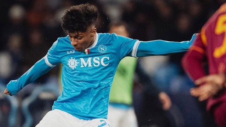 w15-234306HBOsigJXEAA55d