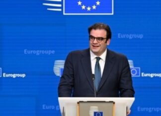 Κυρ. Πιερρακάκης: «Υπαρξιακής σημασίας να διαφυλάξουμε τον διεθνή ρόλο του ευρώ»