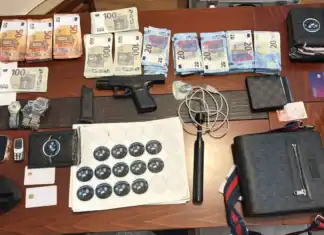 Κατερίνη: Συνελήφθη ανήλικος με κάρτες – κλώνους και 32.200 ευρώ σε πλαστά χαρτονομίσματα