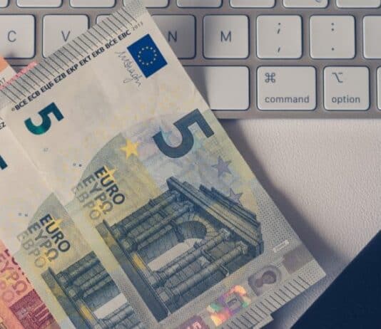 ΚΕ.Π.Ε.Α./ΓΣΕΕ: Πότε καταβάλλεται το δώρο Πάσχα – Τι πρέπει να κάνει ο εργαζόμενος αν δεν του καταβληθεί