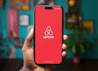 Airbnb: Ολικός μετασχηματισμός σε «all-inclusive» ταξιδιωτικό οικοσύστημα με «όπλο» το AI