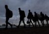 «Screening», fast-track άσυλο και νέα ψηφιακή επιτήρηση – Πώς αλλάζει το μεταναστευτικό τοπίο με το νέο Ευρωπαϊκό Σύμφωνο