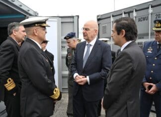 Επίσκεψη Ν. Δένδια στη ναυτική βάση Λισαβόνας και το Επιχειρησιακό Κέντρο για Μη Επανδρωμένα Οχήματα – Κόμβο Καινοτομίας