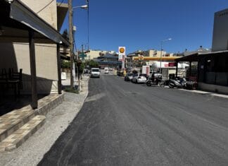 Ολοκληρώθηκαν οι ασφαλτοστρώσεις σε Δημοκρατίας και Κλεάνθη